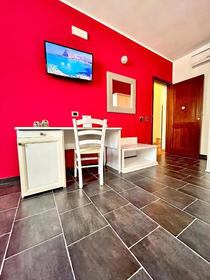 B&B L'Angolino Della Nonna Кастеллуццо Экстерьер фото